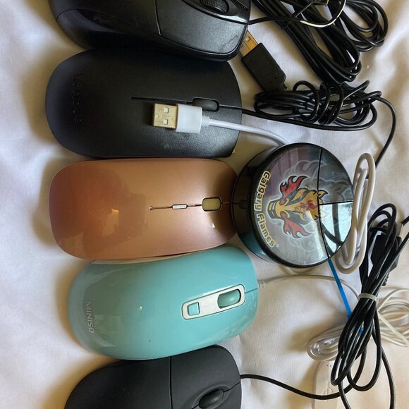Lot of 6 Optical USB Standard Mouse Lenovo, Miniso, Amazon, Flames, Like NEW - Picture 4 of 7